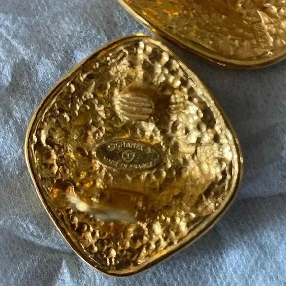 CHANEL - Vintage authentic Arabesque Coco Earrings from Chanel, Set of 2 - Picture 4 of 7